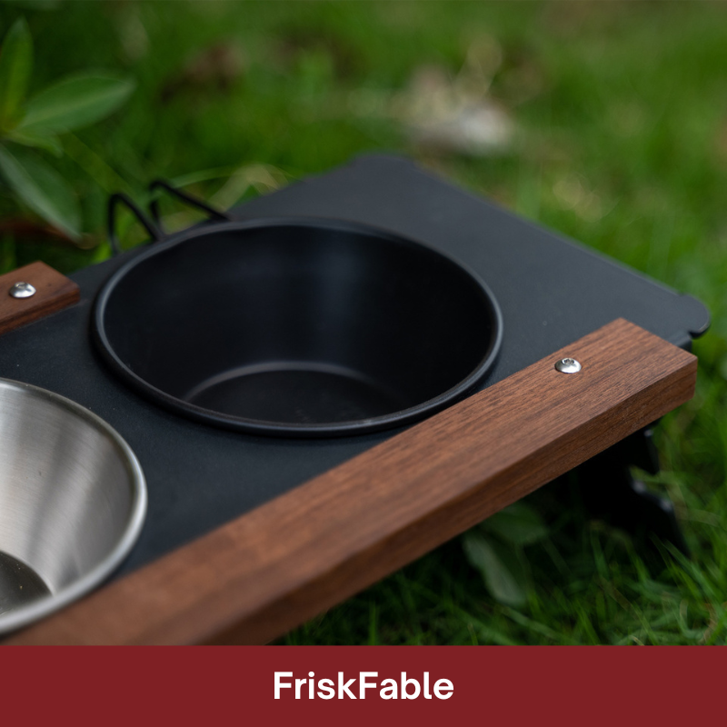 Outdoor-Style Dog Bowl with Stand Anti-Tip & Portable - FriskFable - friskfable
